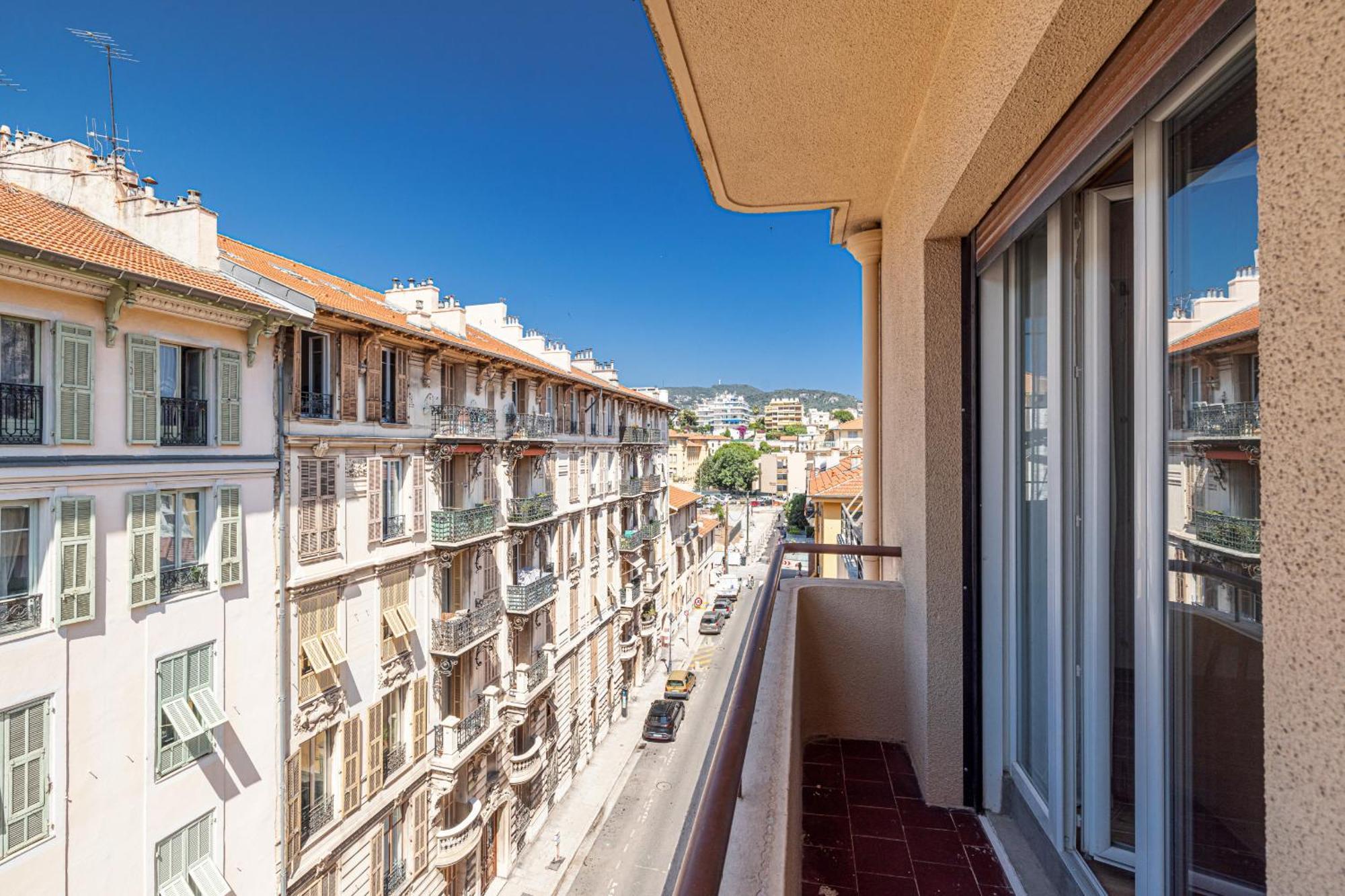 Large & Quiet 1 Bdr Downtown Appartamento