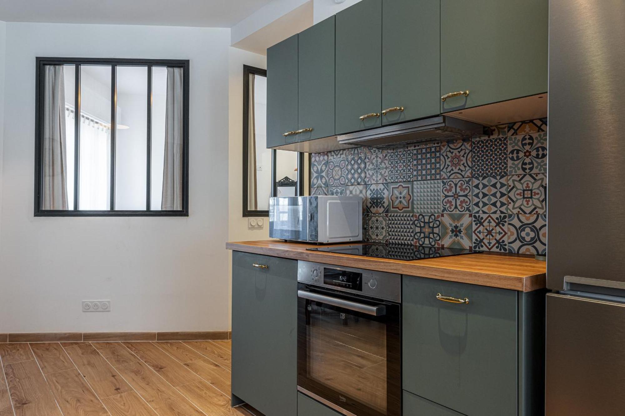 Large & Quiet 1 Bdr Downtown Appartamento *