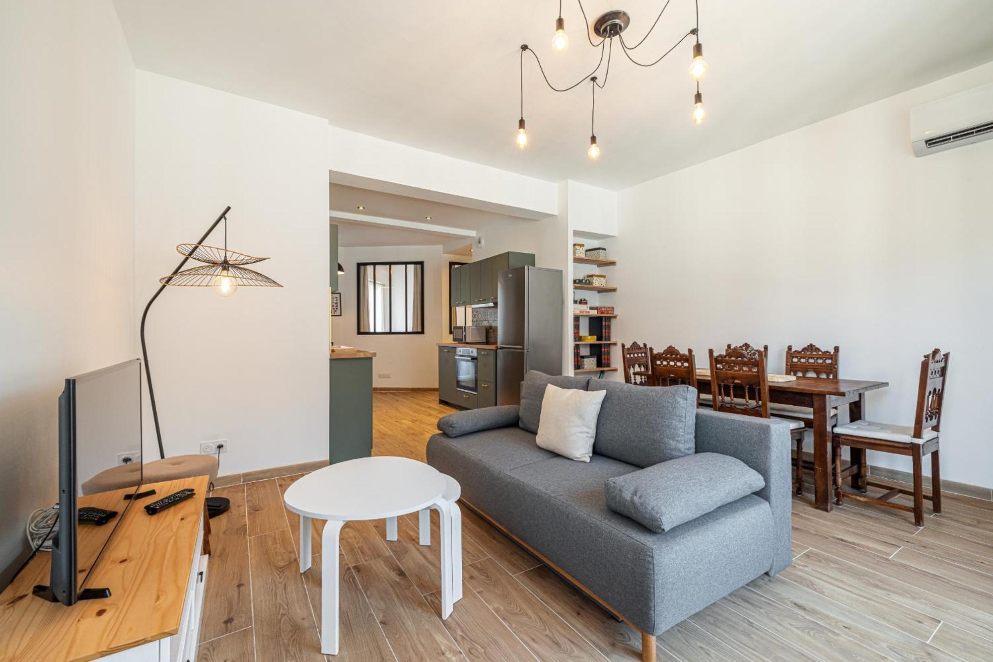 Large & Quiet 1 Bdr Downtown Appartamento Nizza
